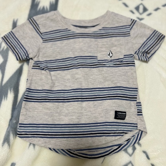 Volcom Gray and Blue Striped Tee - Picture 1 of 3